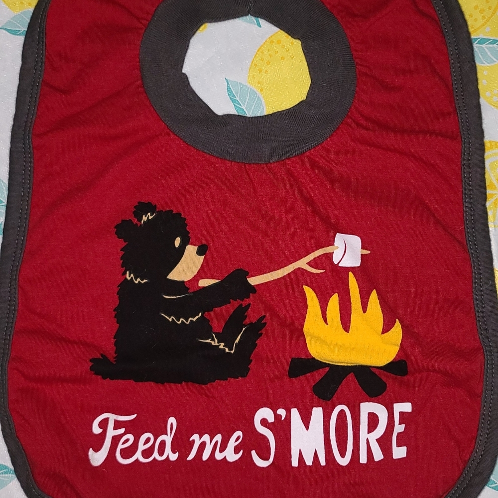 Baby pull over Bib